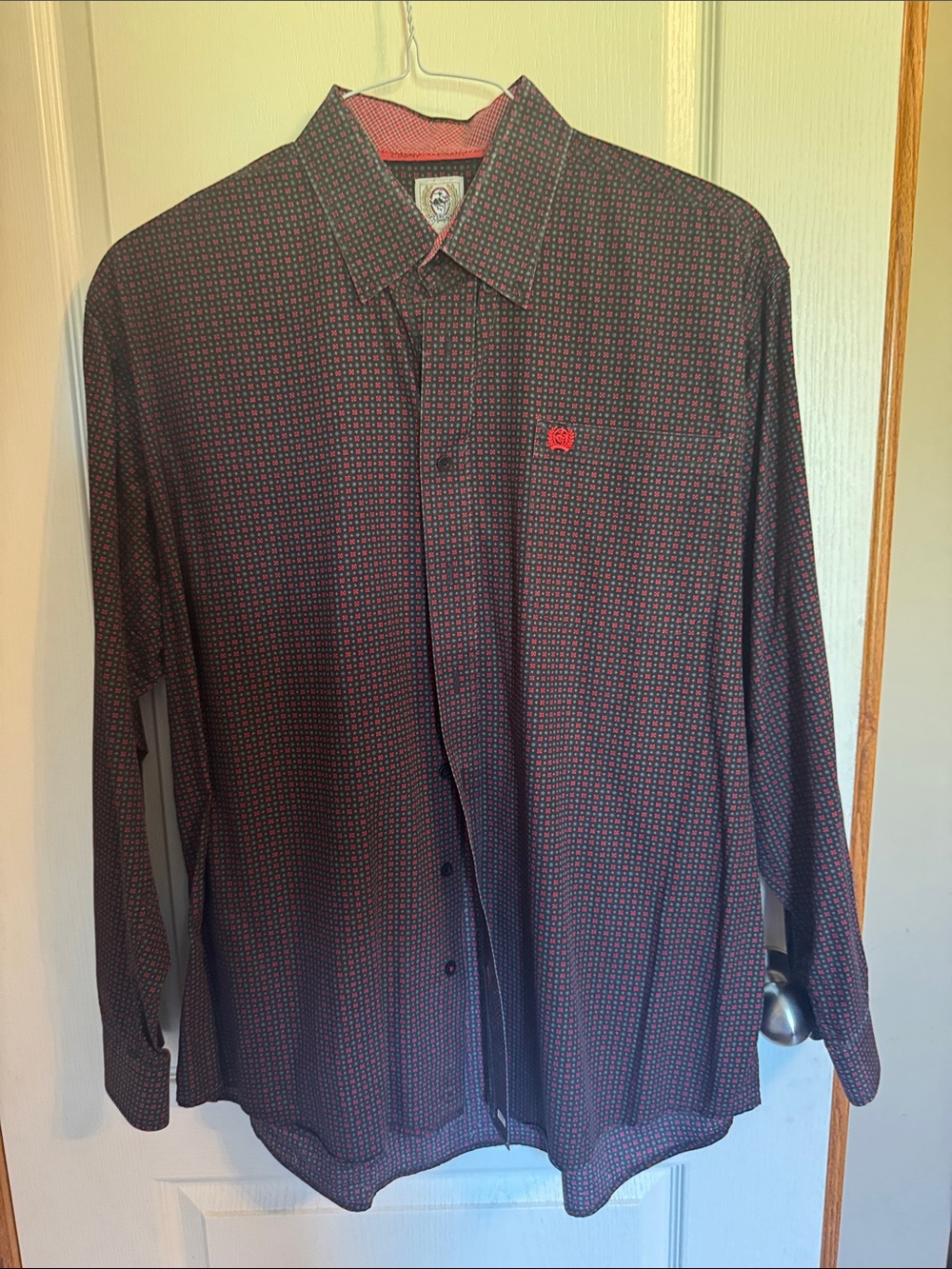 Cinch Men's Black Button-Down Shirt with Red Micro-Pattern